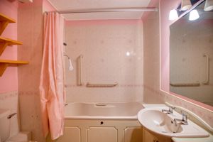 BATHROOM- click for photo gallery